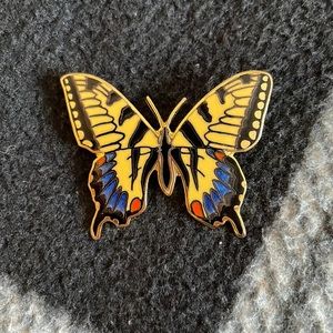 butterfly pin